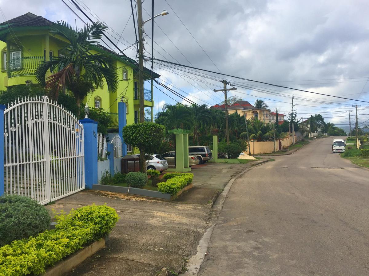 Yaad Hostelモンテゴ・ベイ エクステリア 写真
