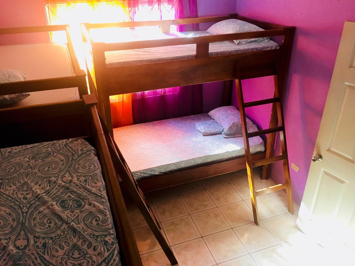 Yaad Hostelモンテゴ・ベイ エクステリア 写真