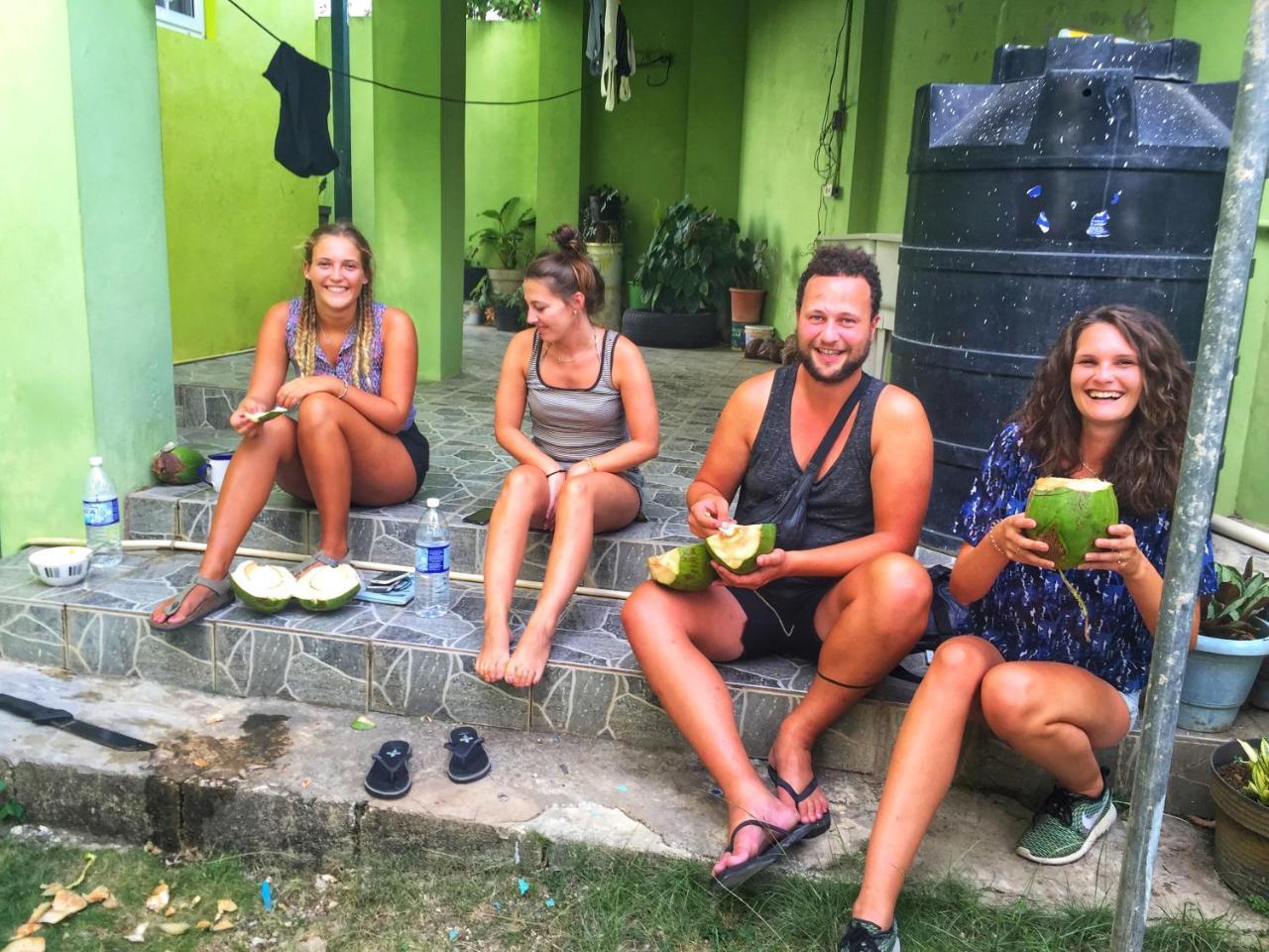 Yaad Hostelモンテゴ・ベイ エクステリア 写真